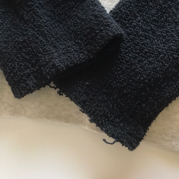 Soft sweater - Picture 3 of 3